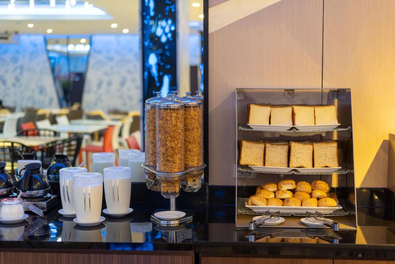 Rodina Beach Hotel Haat Jomtien Eksteriør bilde